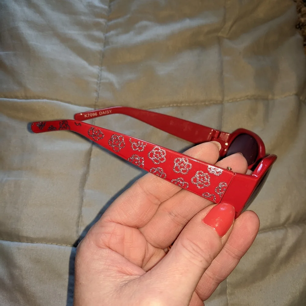 Girls Red Floral Sunglasses 🕶️